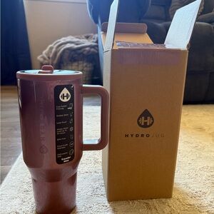 NWT Limited Edition HydroJug 32oz Traveler in Dream